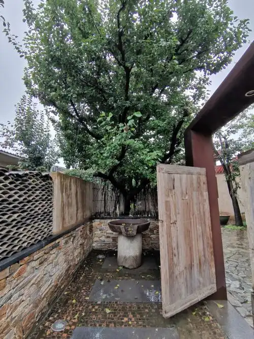 国庆假期,晴耕雨读小院还有部分可以预订地点:保定市千年水镇大激店村