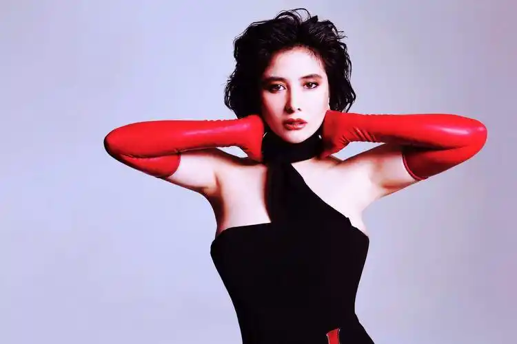 何超仪:我是最大的赌徒 冒险会带来丰厚的回报