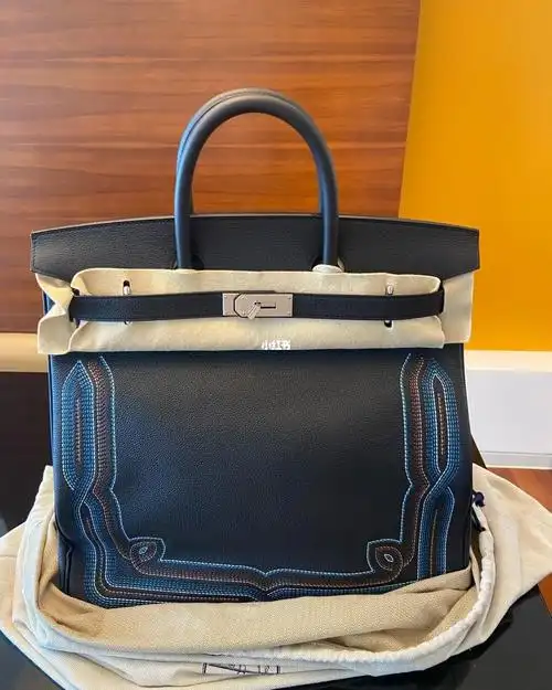 难得的限量版爱马仕