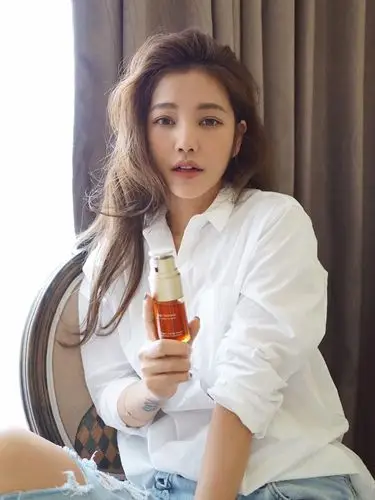 许路儿美貌养成好习惯一次揭晓 白开水是每天的美容补给品