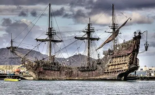 求影帝显身,求加勒比海盗船照片