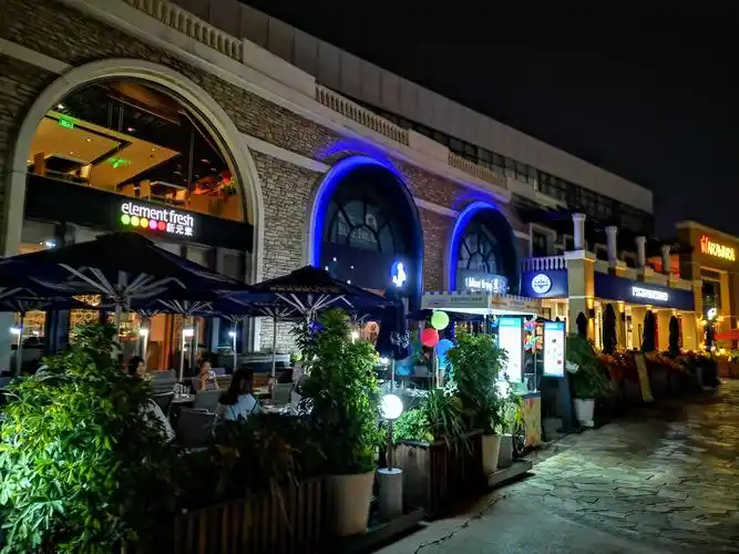 蓝色港湾酒吧街摄影!