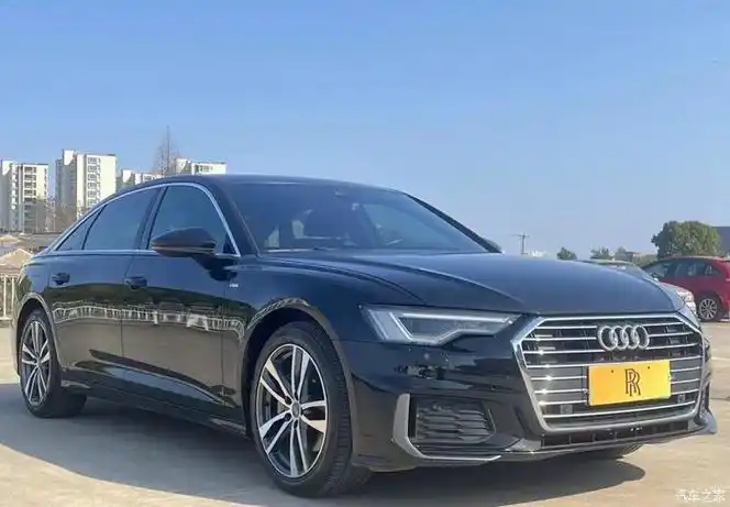 奥迪a6l40豪华个人一手车全车原版无换件车况精品实