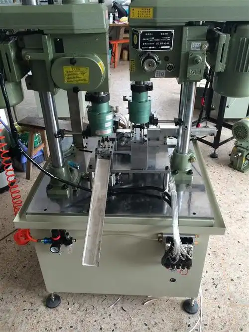 自动攻丝机,全自动攻丝机,全自动钻孔攻牙机