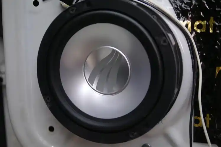 朗逸汽车音响改装升级德国彩虹——青岛车之友汽车音响