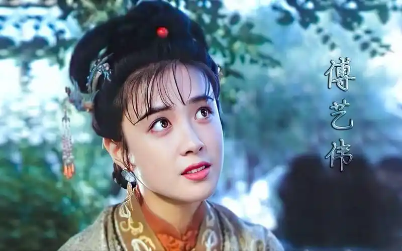 赢了古装输了时装,赢了皮相输了骨相_蒋勤勤_美人_李嘉欣