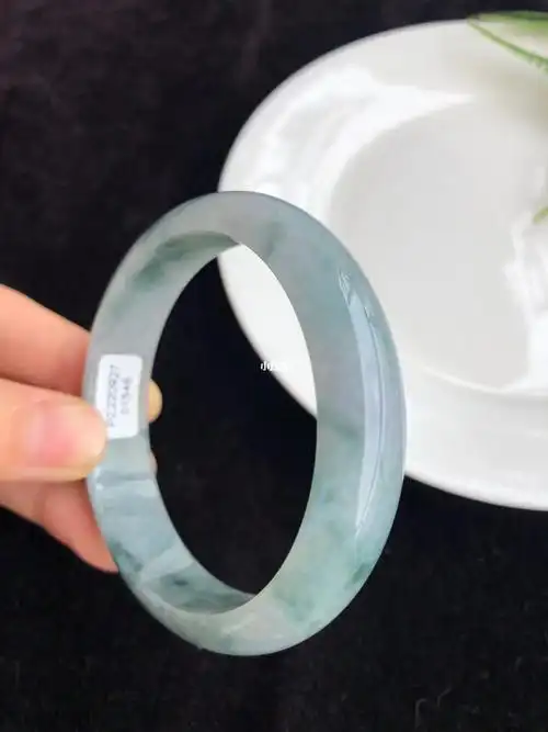 千元翡翠手镯飘花玉手镯58圈口