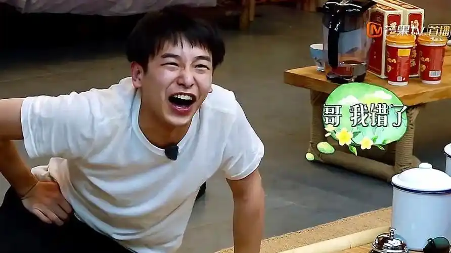 向往的生活大华彭彭一口气逮了20斤鱼满满三大桶看呆黄磊