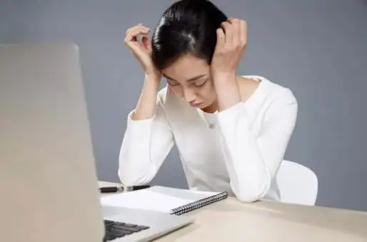 遴选考试面试热点白领人群亚健康严重