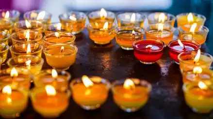 腊八节的供灯 寺院