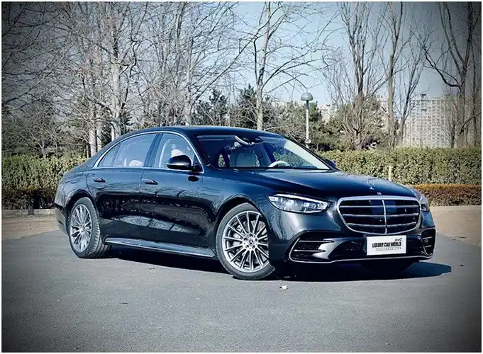 21款奔驰s500"大奔"气场依旧毋庸置疑