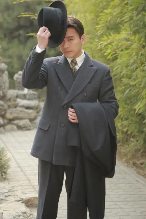 p>《狼烟北平》是 a target="_blank" href="/item/陈国星/80878"