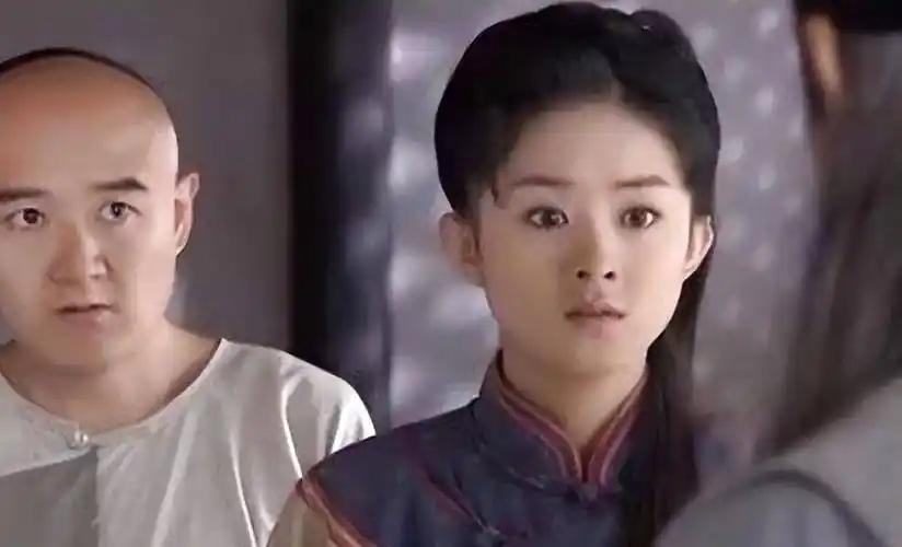 离婚近2年,再看赵丽颖与冯绍峰现状,才知道他们根本不是一路人_因为