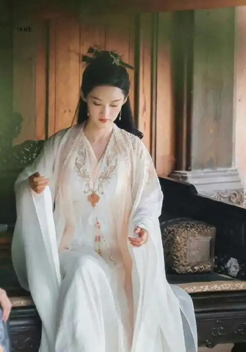 庆余年2杀青李沁变脸言冰云帅气角色剧照曝光大咖如云