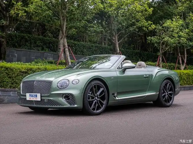 宾利 欧陆 2022款 4.0t gt v8 敞篷版