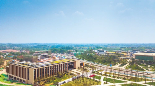 图为东部新区空港新城企业总部 成都日报摄影部供图