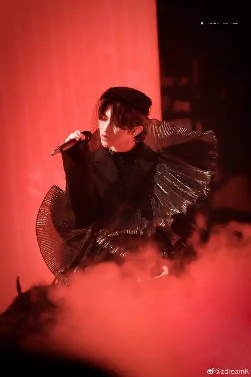 蔡徐坤唱没有意外哭了##蔡徐坤2021个人巡回演唱会