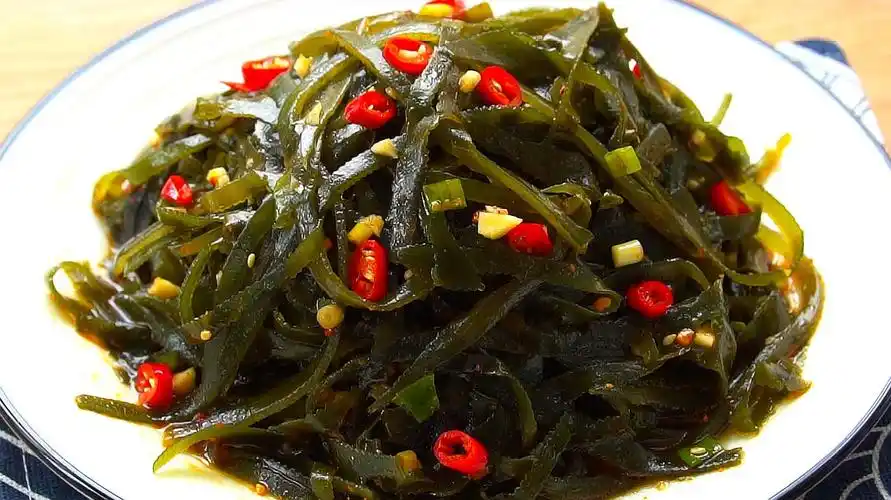 我家最爱这道凉拌菜,开胃爽口,清凉又解暑,上桌比肉受欢迎