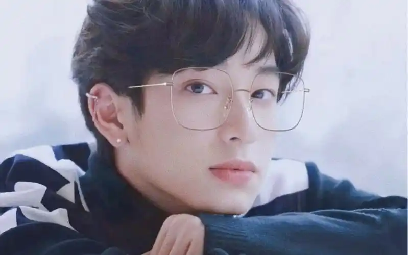 chimon奇萌|回顾一下校车里的美貌