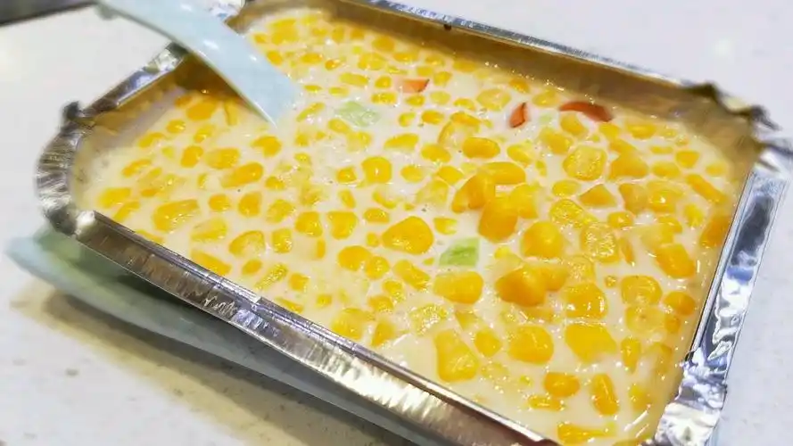 锡纸玉米粒女生可以尝尝,玉米粒选用的是水果玉米,用甜牛奶浸泡,唯一