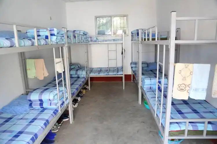 温馨之家——聊城市实验中学宿舍掠影