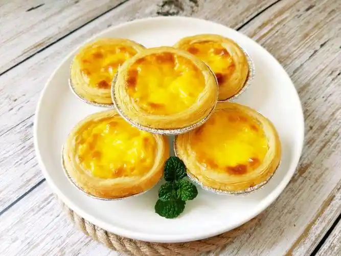 蛋挞的烤箱温度和时间(如何烘烤完美蛋挞)-52线报网