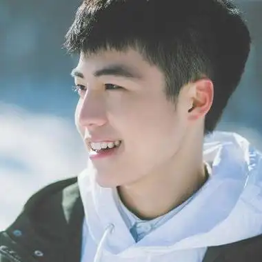 由美头网整理发布,男生头像频道提供更多与优质,好看,暖男必备,霸气