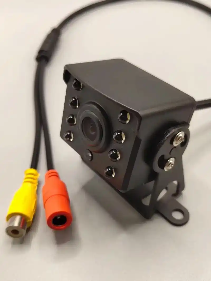 360全景倒车套件摄像头有兴趣的联系我