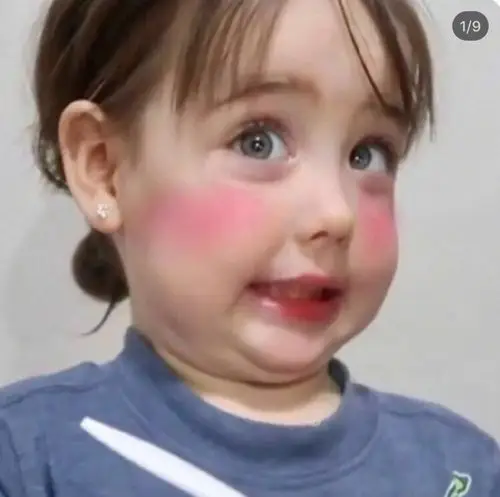 双下巴太可爱了!