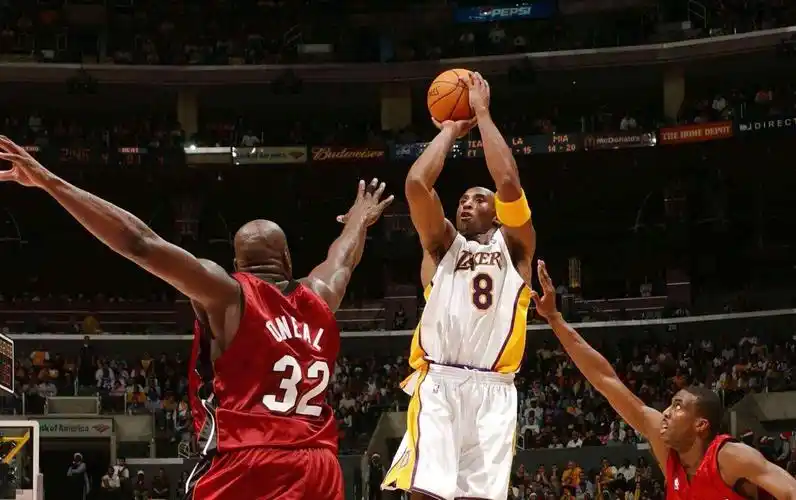 美如画的视觉享受!科比15记纯跳投剪辑