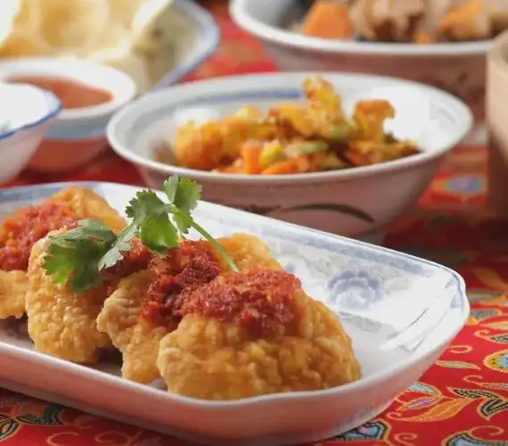 新加坡生活咖啡馆里也能尝到正宗的新加坡特色美食娘惹菜