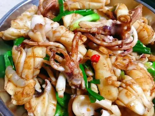 酱爆鱿鱼筒的做法