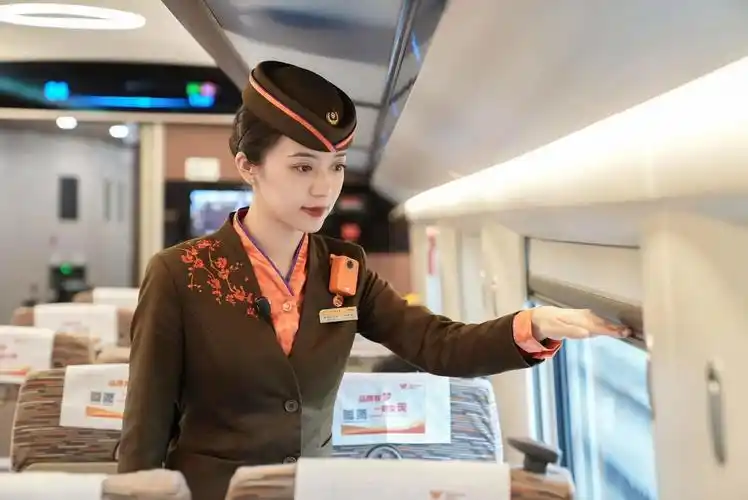 遇到不熟悉的设备如果使用过程中遇到困难可以及时向乘务员或列车长