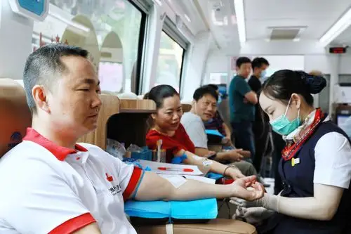 无锡:世界献血者日 献血我先行