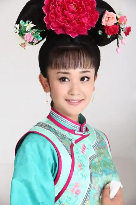 《新还珠格格》紫薇 各种出境古装服饰搭配