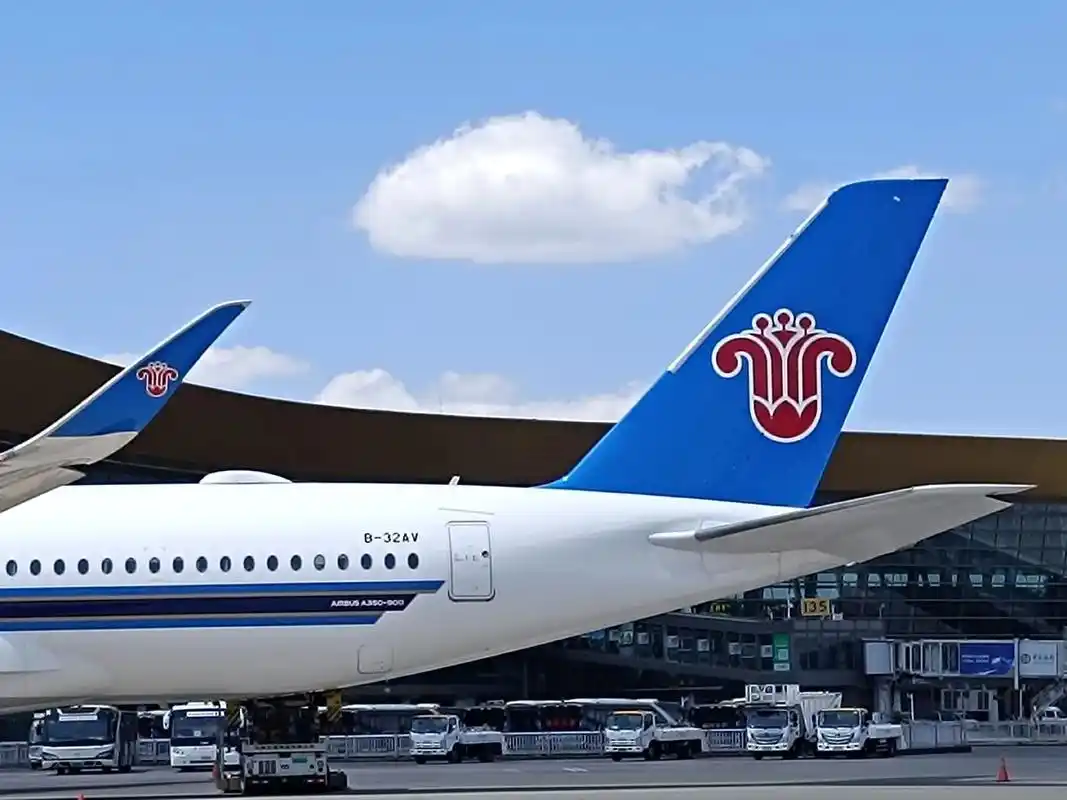 南航a350-900抵达昆明.#中国南方航空 #a350 # - 抖音