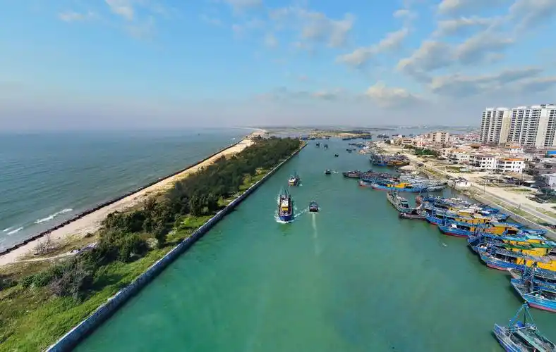 p>惠来县,广东省 a target="_blank" href="/item/揭阳市/1532633"