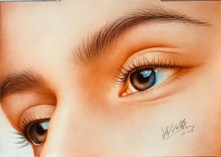 面部眼睛素描特写