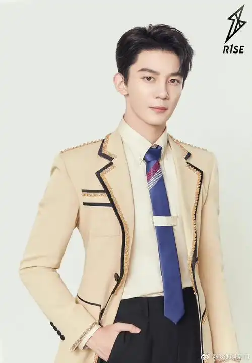 时间过的好快啊好怀念19年的夏天创造营2019官宣三周年