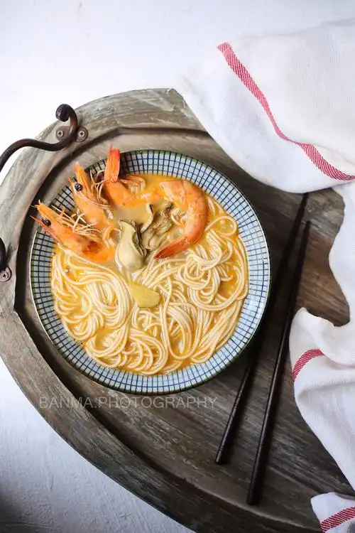 海鲜面永远不能少了虾