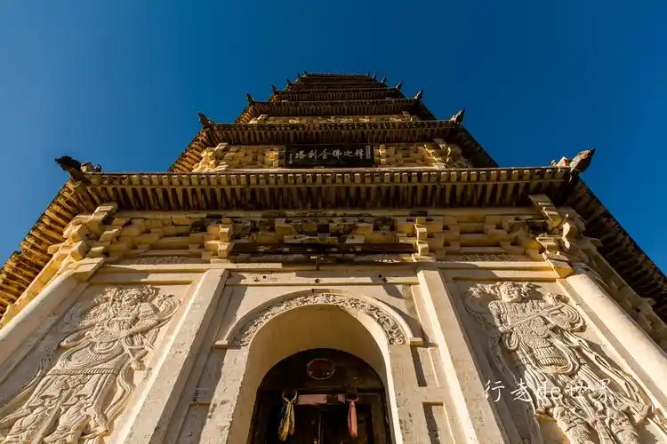 跨越千年的古塔:辽释迦佛舍利塔