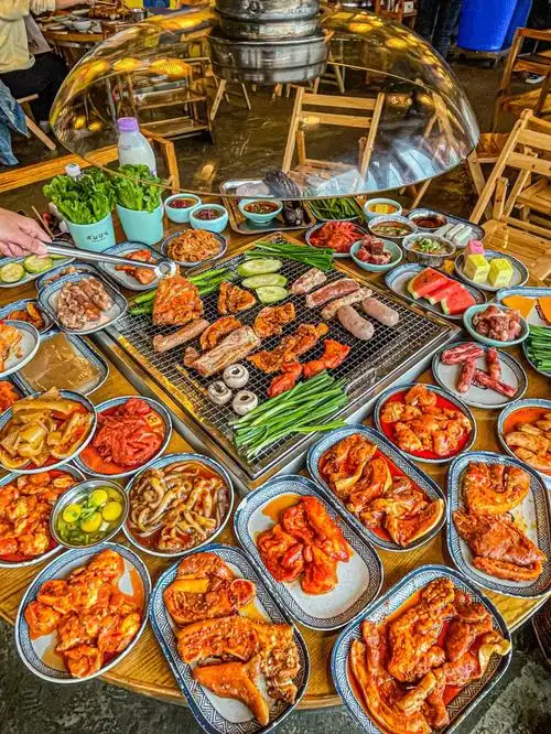 成都自助烧烤天花板67r吃上100种菜品