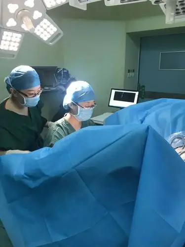 妇科手术不开腹微创帮您把病除