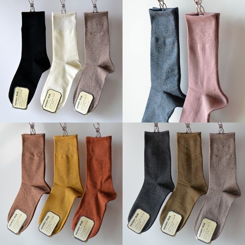 新疆棉高品质细腻纯棉简约素色黑白春秋季中筒基础百搭纯色女袜子