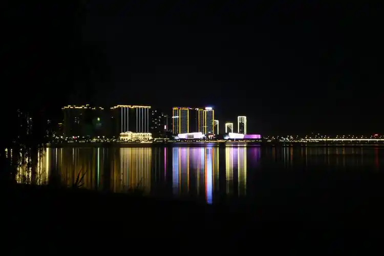 山水九江,醉美八里湖