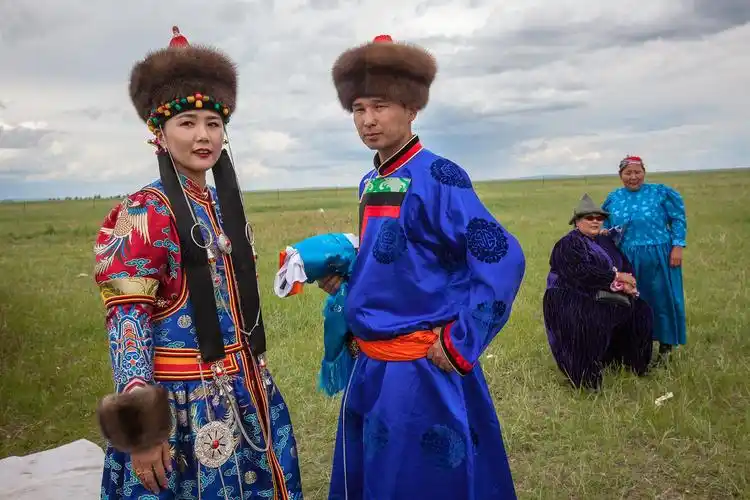 发布时间:2019-09-30 分享 评论 喜欢 草原婚礼上的布里亚特蒙古人