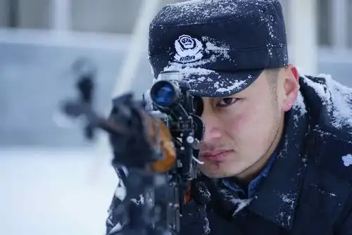 疫情不退警察不退十年相知相守携手并进抗疫情