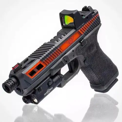 格洛克图集一把非军迷不用培训都可以打响的枪但是打的准不准就难说了