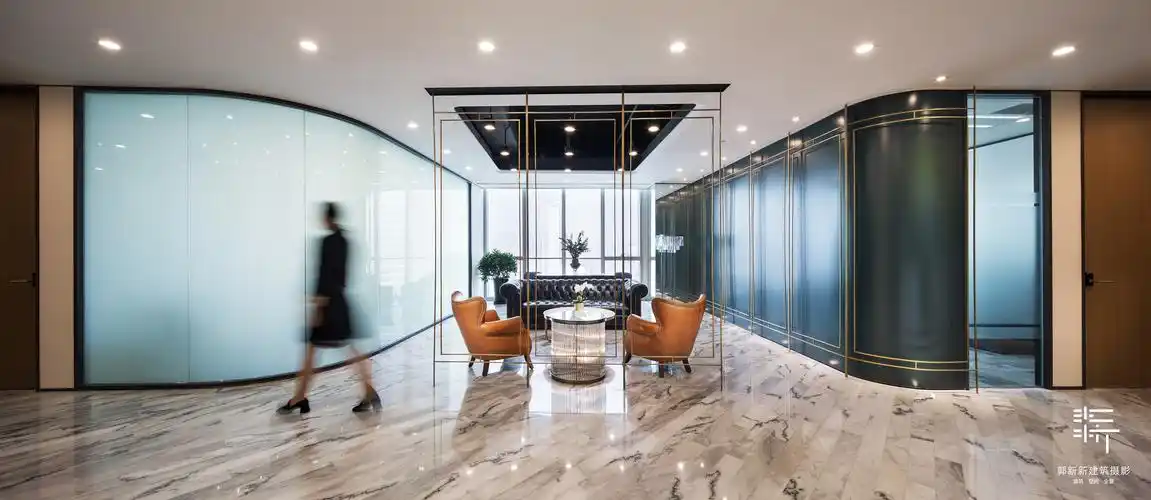 成都高端办公空间 · tec德事商务 | 郭新新空间摄影