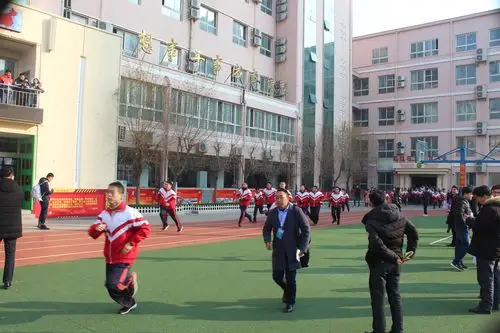 激情绽放写新篇,温暖教育永相伴——汶上学区赴衡水十三中考察学习